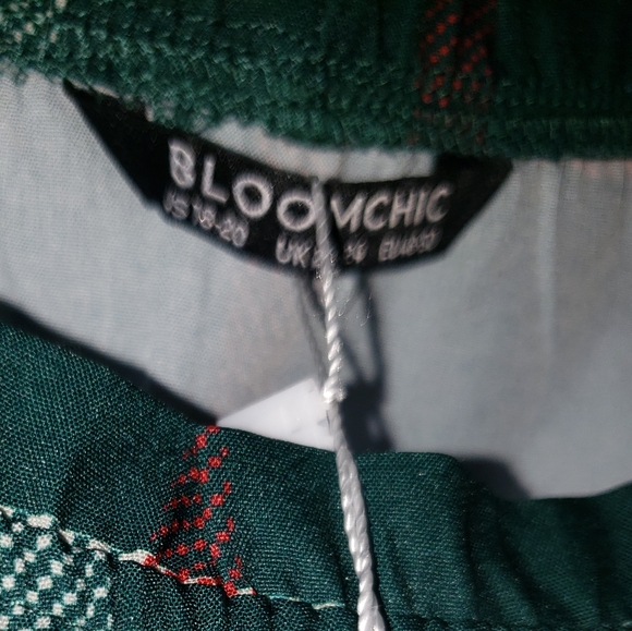 BloomChic Holiday Green Plaid Belted Dress w/ Pockets  Size 18/20 - Picture 7 of 9